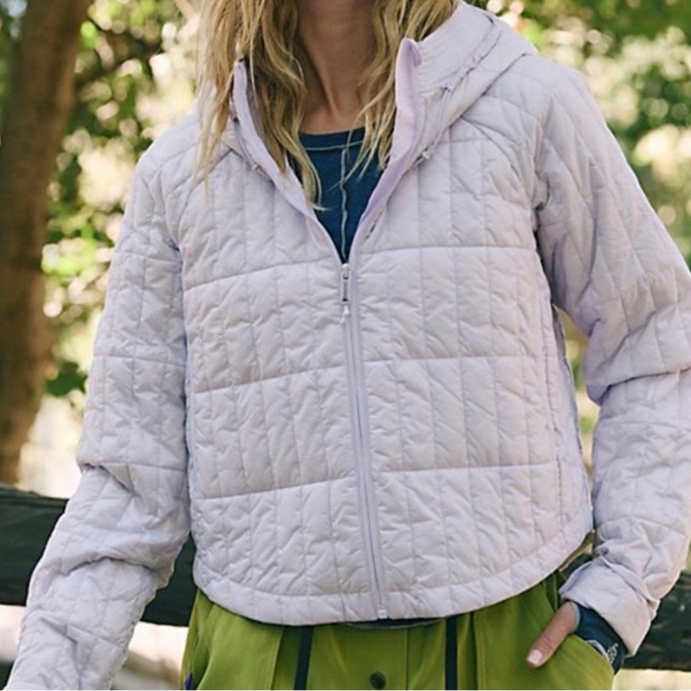 Catch live show for specials on Free People Movement puffers. Pippas & packables - Picture 7 of 17